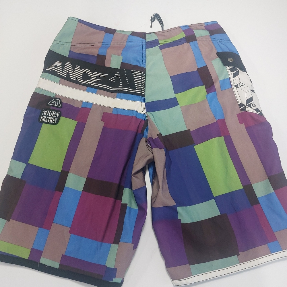 Multicolor Geometric Men's Swim Shorts Size 32 - Picture 10 of 10